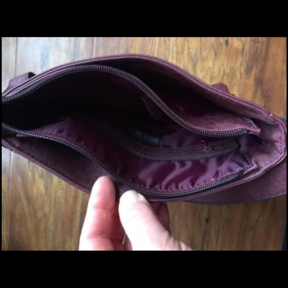 Handbag - Picture 2 of 3